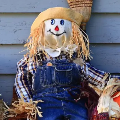 Happy Straw Farmer Seasonal Decoration